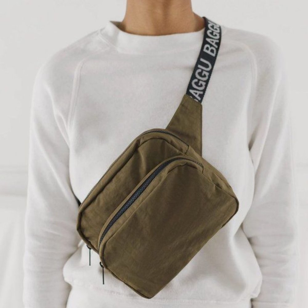 LAST CHANCE! BAGGU Olive Crossbody Bag